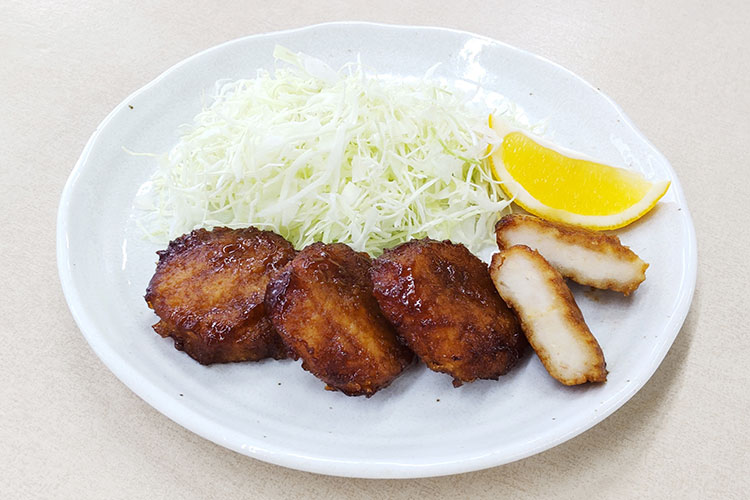 ソースチキンカツ、かつ