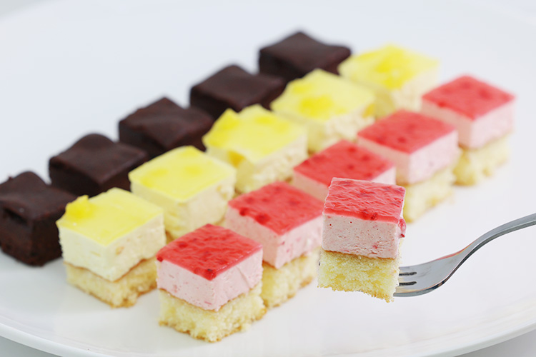 便利なカット済みケーキのご紹介