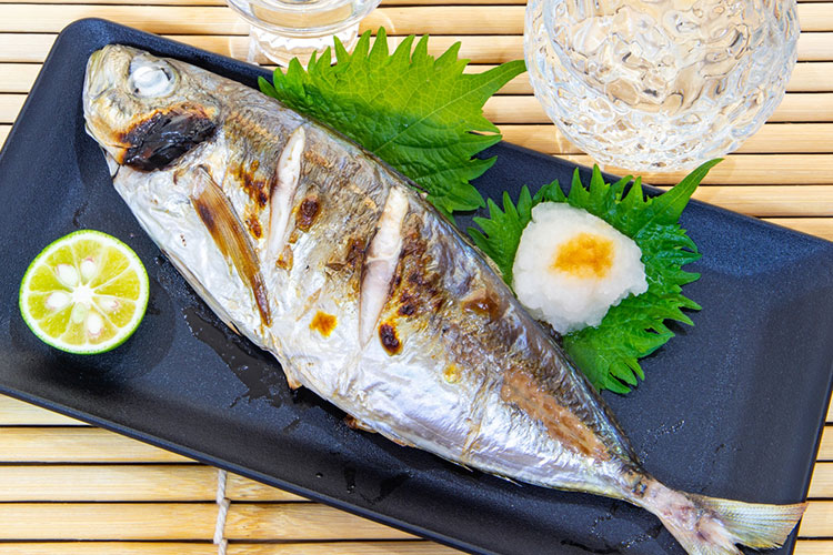 アジの塩焼き